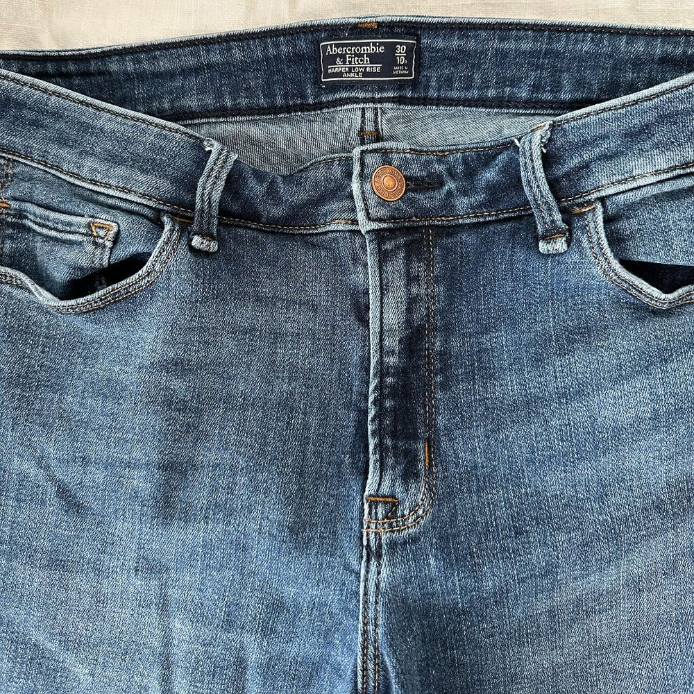 Abercrombie & Fitch Harper Low Rise Ankle Denim Medium Wash Skinny Jean